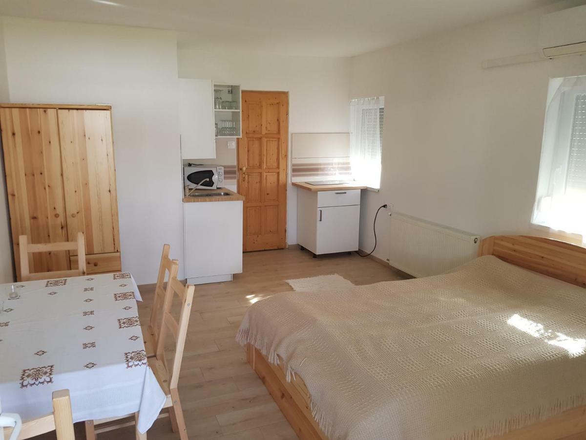 Balatonvilágos Pagrepe Apartman מראה חיצוני תמונה
